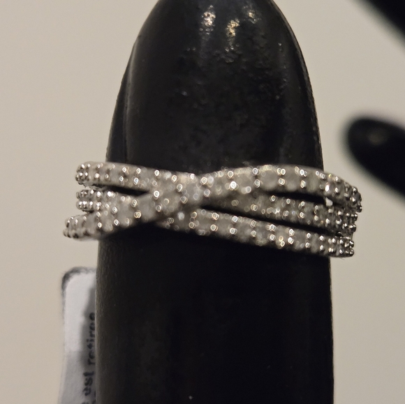 Brand new Diamond ring 0.47ct tw - Picture 5 of 5